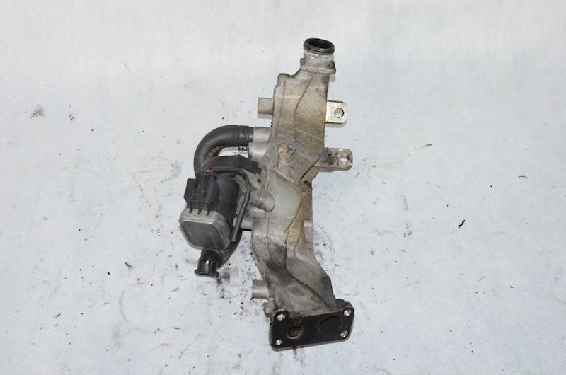 Zawór rura EGR Mercedes E W211 C W203 ML W163 2.7 CDI OM647 OM612 A64614060