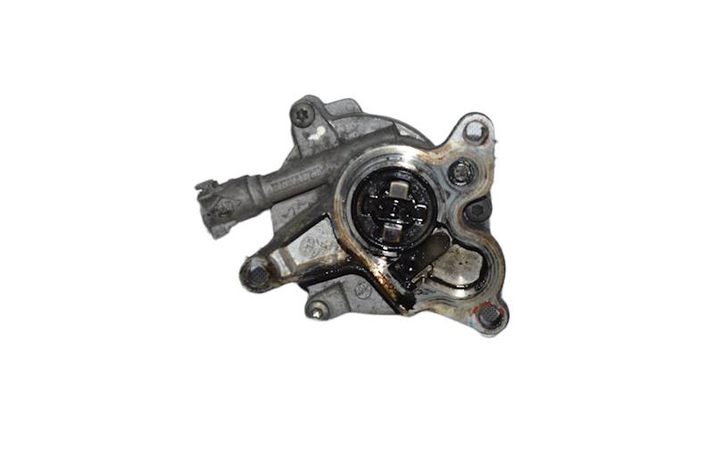 Pompa wakum Renault Trafic II Opel Vivaro A Primastar 2.0 DCI M9R M9RE780