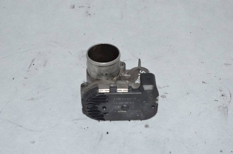 Przepustnica Renault Trafic II Opel Vivaro A Nissan 2.0 DCI M9R H8200330812