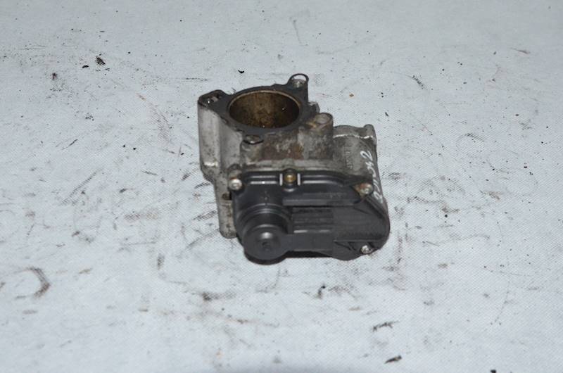 Zawór EGR Renault Trafic II Opel Vivaro A Primastar 2.0 DCI M9R A2C53179081