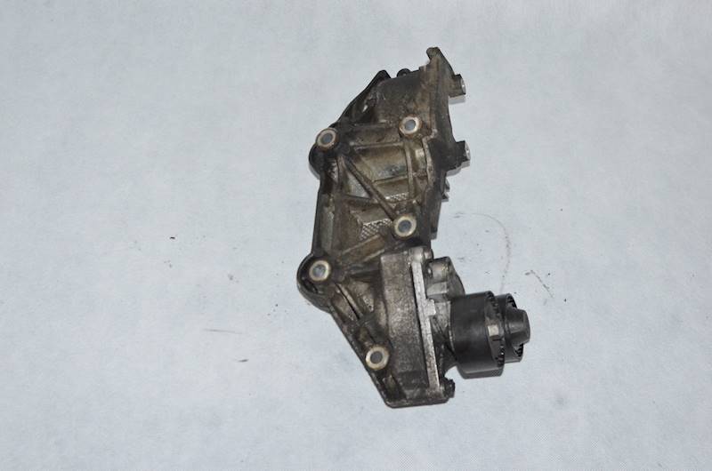 Łapa alternatora Renault Trafic Opel Vivaro A Laguna III Koleos 2.0 DCI M9R