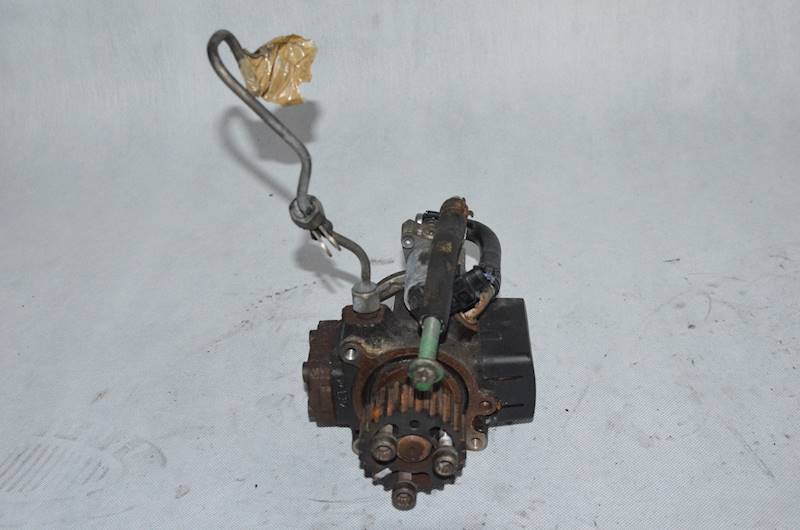 Pompa wtryskowa VW Golf VI Passat B7 Skoda Octavia Seat Altea 1.6 TDI CAY