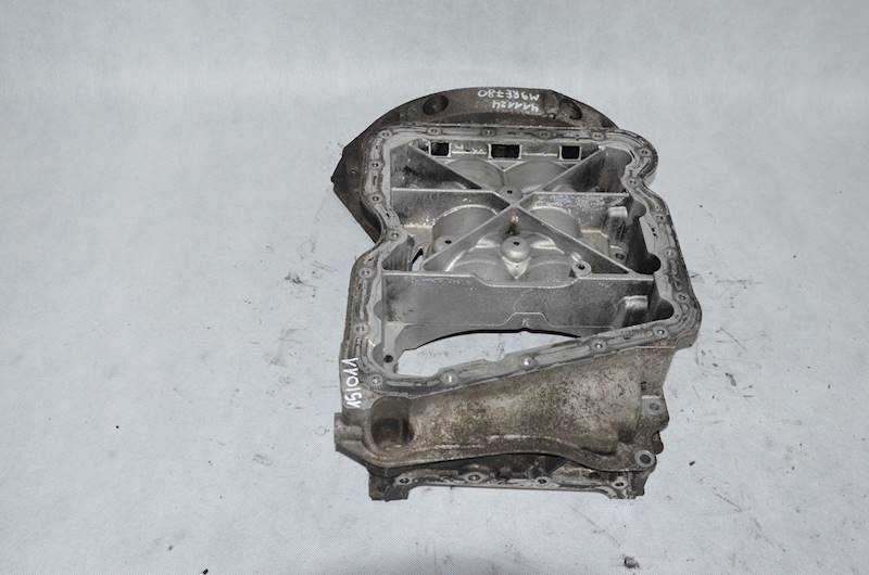 Miska olejowa Górna Renault Trafic II Opel Vivaro A 2.0 DCI M9R M9RE780