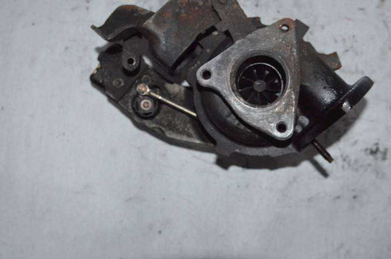 Turbina Jaguar XF F-Pace Land Rover Discovery IV Range Rover 3.0 TDV6 306DT