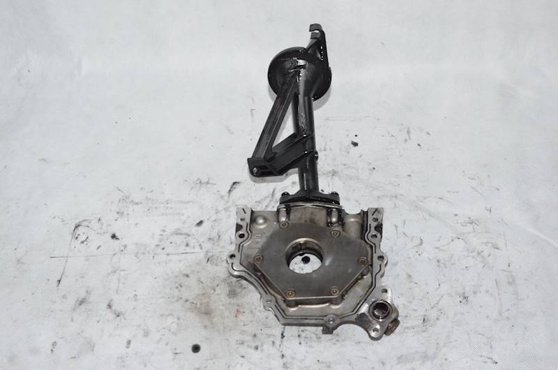 Pompa oleju Citroen Berlingo C4 C5 Peugeot Partner 308 407 1.6 HDI 9HZ 9HY