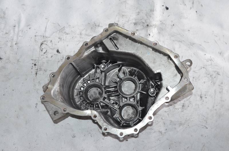 Obudowa skrzyni biegów Opel Astra H Vectra C Insignia A 1.9 2.0 CDTI M32