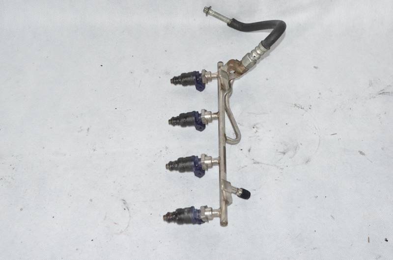 Listwa wtryskowa Opel Astra H Signum Vectra C Zafira B Saab 1.8 16V Z18XE