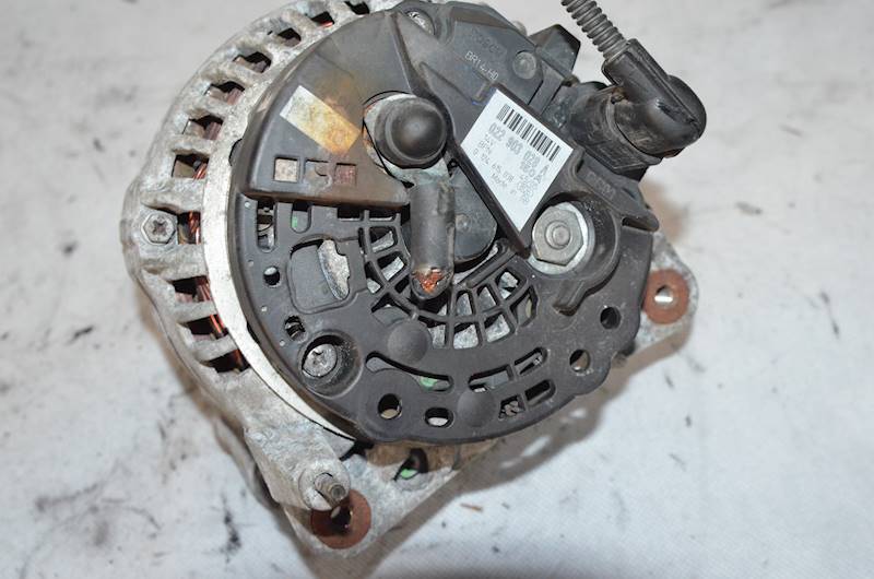 Alternator VW Sharan Seat Alhambra Galaxy 2.8 VR6 AYL AUE 0124615038 150A