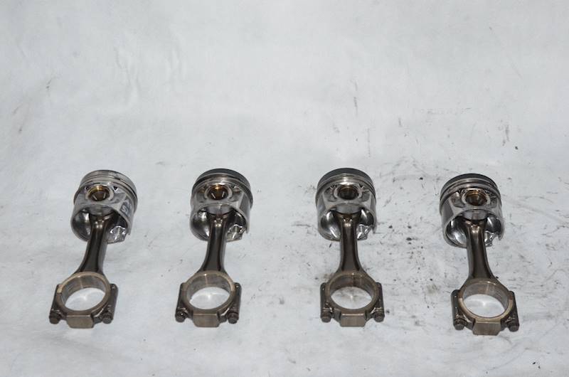 Tłok korbowód VW Passat B5 FL Audi A4 A6 Skoda SuperB 1.9 TDI AVF AWX 038H