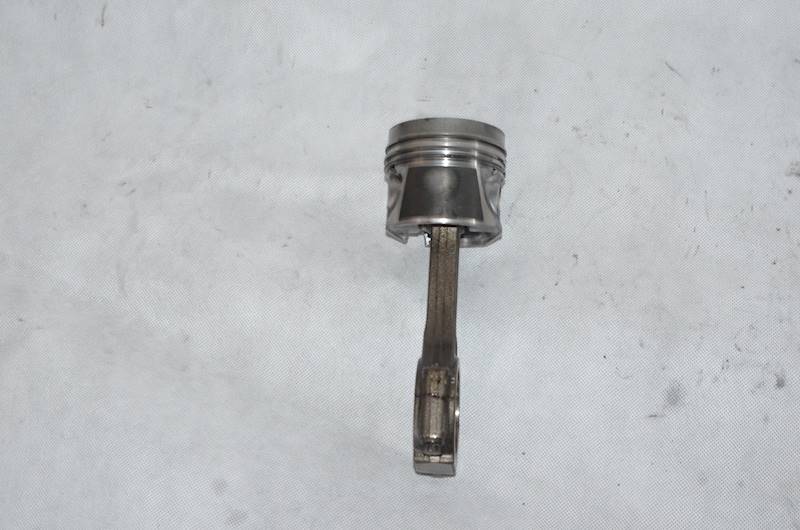 Tłok korbowód VW Passat B5 FL Audi A4 A6 Skoda SuperB 1.9 TDI AVF AWX 038H