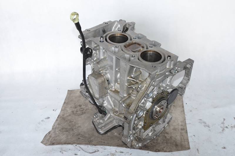 Blok silnika wał tłoki Citroen C3 C4 DS4 Peugeot 308 5008 1.2 THP HN05 HNZ