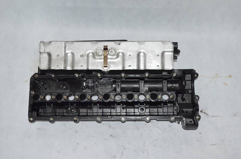 Pokrywa zaworów BMW E46 5 E39 E38 X5 E53 3.0 D 306D1 M57 22474440 22474450