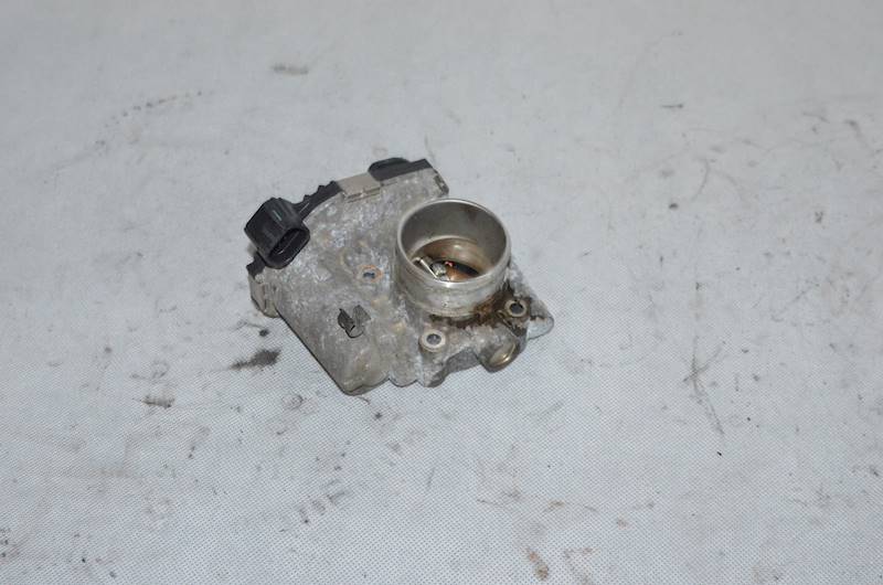 Przepustnica Opel Corsa D Astra IV J III H Meriva B Adam 1.2 1.4 16V A14XER