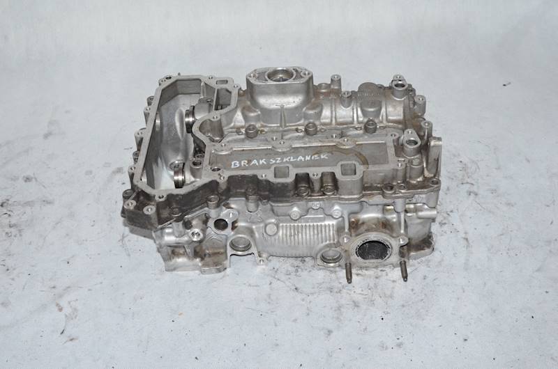 Głowica Citroen C3 DS4 Peugeot 308 5008 Berlingo 1.2 THP SPLANOWANA HN05