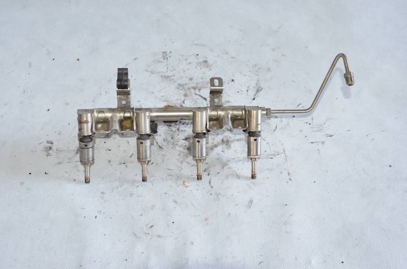 Listwa wtryskowa wtryski Citroen C4 Peugeot 5008 RCZ Mini 1.6 THP 5F04 5FX