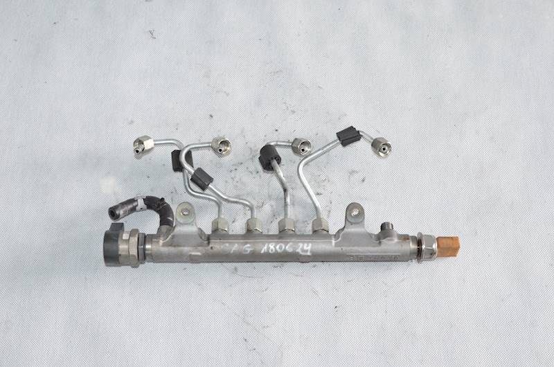 Listwa wtryskowa Czujnik Audi A4 B8 A5 A6 C6 Q5 2.0 TDI CAG CAH 0281002859