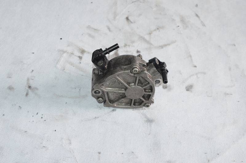 Pompa wakum Ford Focus Mk3 Peugeot 508 5008 Partner 1.5 TDCI HDI YH01 YHZ