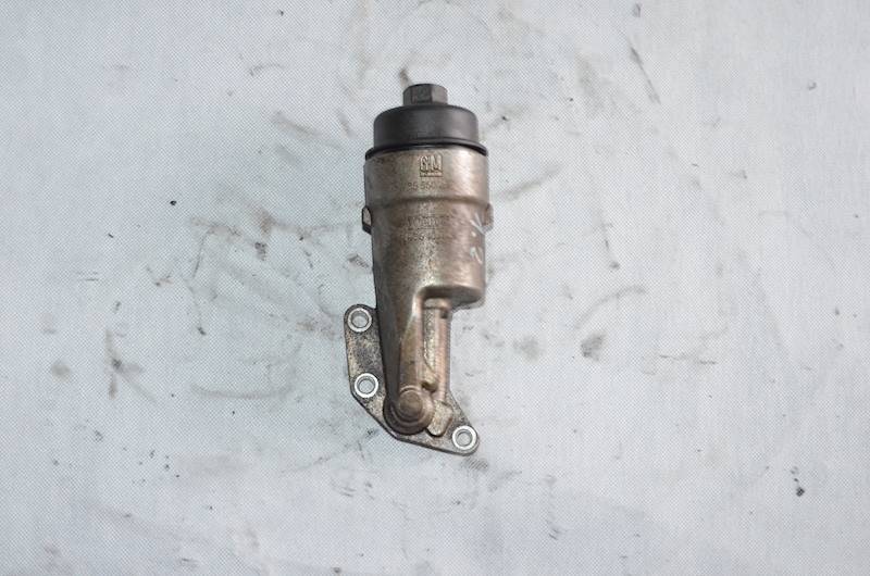 Obudowa filtra oleju Opel Astra IV J Meriva B Corsa 1.4 16V A14XER 55560748
