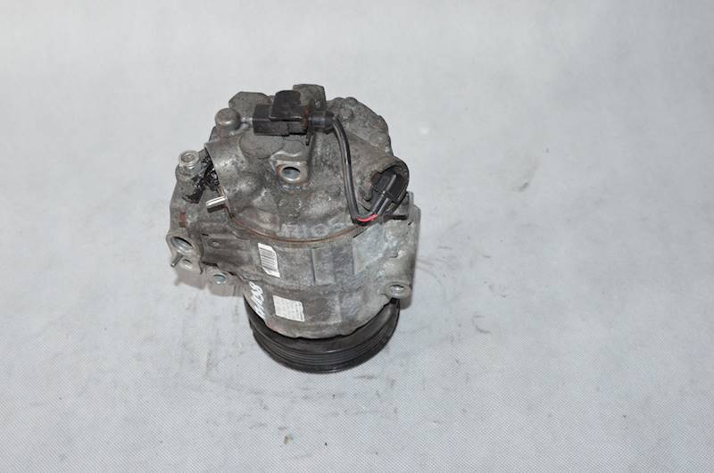 Sprężarka klimatyzacji Skoda Fabia VW Polo 9N 1.4 16V 1.4 TDI 6Q0820808D