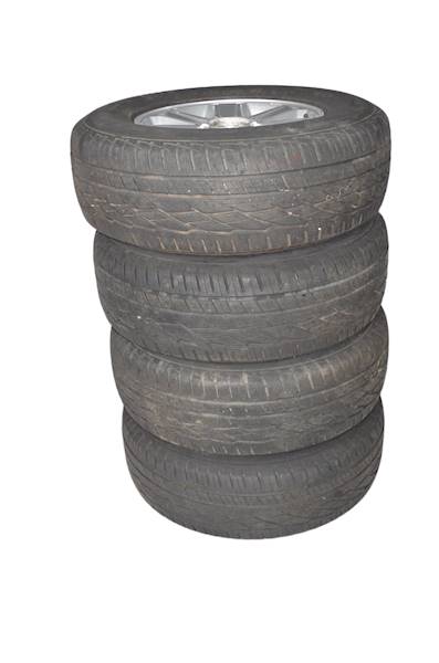 4x Koło Felga Aluminiowa Opona Opel Frontera B 245/70R16 KOMPLET 7Jx16 ET38
