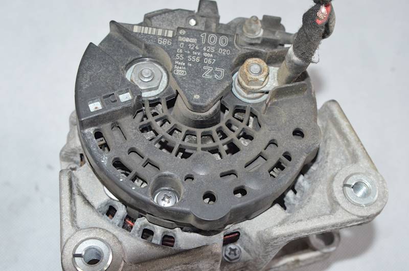 Alternator Opel Astra III H Zafira B Vectra C 1.6 16V 1.8 16V Z16XEP Z18XER