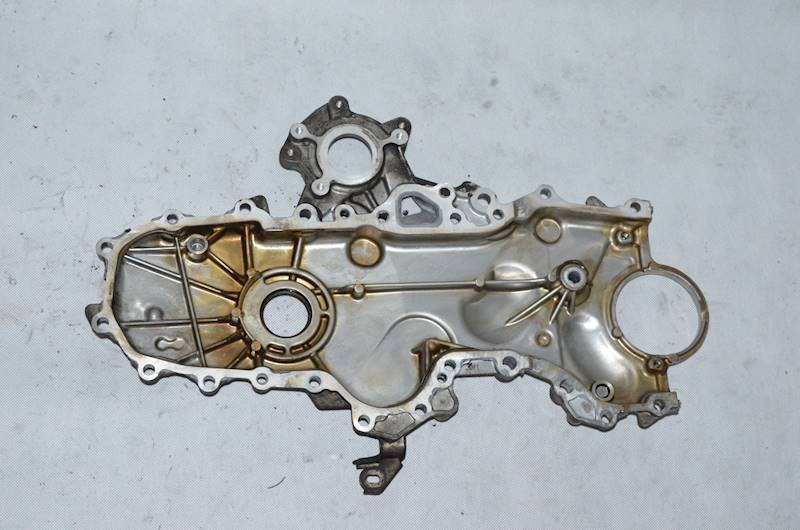 Obudowa rozrządu Toyota Auris Yaris II 1.4 D4D 1ND