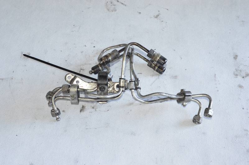 Przewody paliwowe wtryskiwaczy Mitsubishi Pajero IV L300 3.2 DI-D DID 4M41