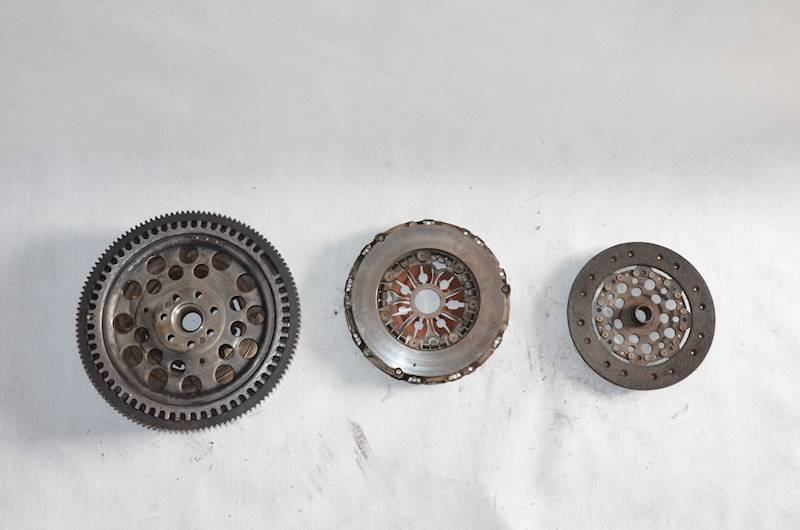 Koło dwumasowe Renault Espace IV Laguna II Trafic II Master 2.2 DCI G9T