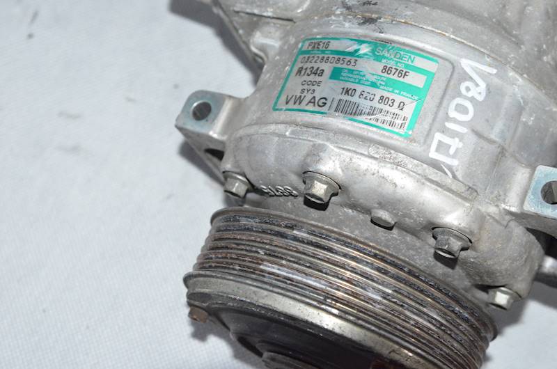 Sprężarka klimatyzacji VW Golf Touran Passat B6 2.0 TDI 16V BKD 1K0820803Q