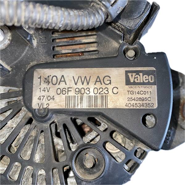 Alternator VW Golf V Touran Passat B6 Octavia 1.9 TDI 105 KM BKC BXE 140A