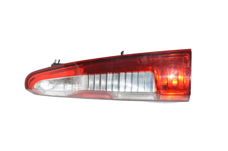 Lampa reflektor PRAWA TYŁ TYLNA Renault Master III Opel Movano B 2.3 DCI 