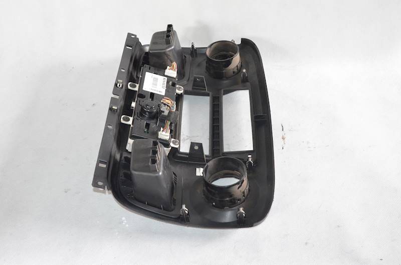Konsola środkowa Panel Nawiewu Renault Master III Opel Movano B 2.3 DCI