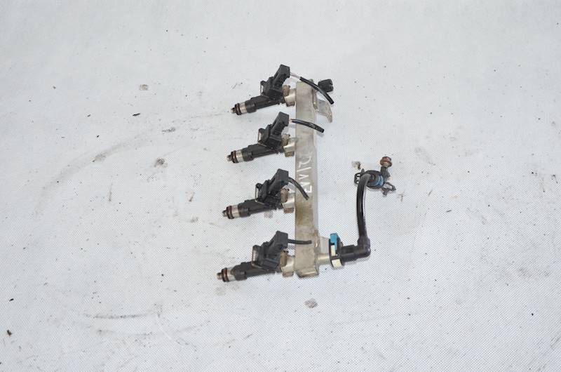 Listwa wtryskowa wtryski Opel Astra IV J Meriva B Corsa D E 1.4 16V A14XER