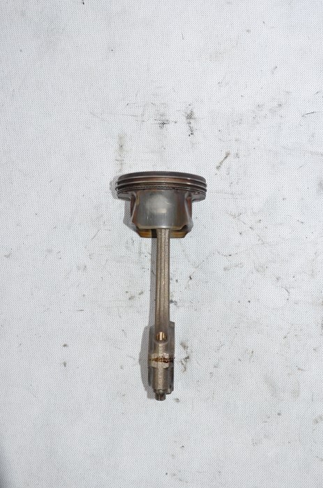 Tłok + Korbowód Opel Astra J Zafira C Mokka 1.6 16V A16XER 79L99A1 79L99