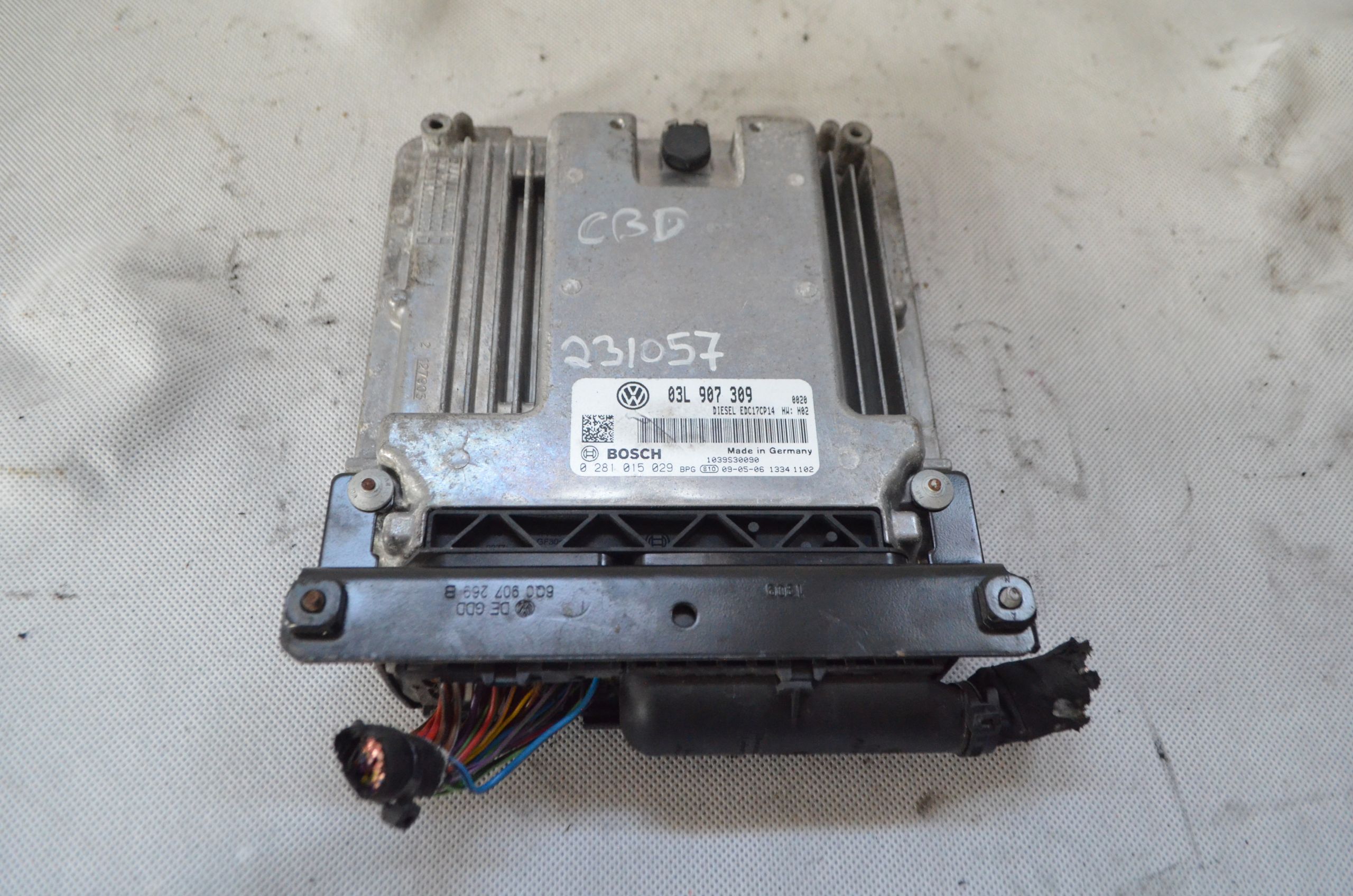 Sterownik VW Passat B6 B7 Transporter T5 FL 2.0 TDI 03L907309 0281015029