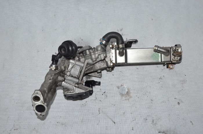 Chłodniczka Spalin EGR Mercedes Sprinter Vito W204 W212 OM651 A2C53418576