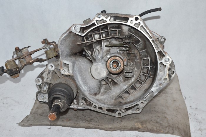 Skrzynia Biegów Opel Astra H Vectra C Zafira B 1.6 1.8 16V F17C394 Z18XER