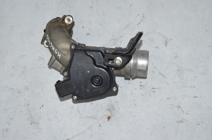 Przepustnica Renault Megane Clio Dacia Duster 1.5 dCi K9KC400 8200614985
