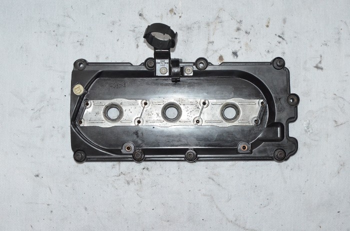 Pokrywa Zaworów Audi A4 A6 A8 Q5 Q7 2.7 3.0 V6 TDI 059103470R