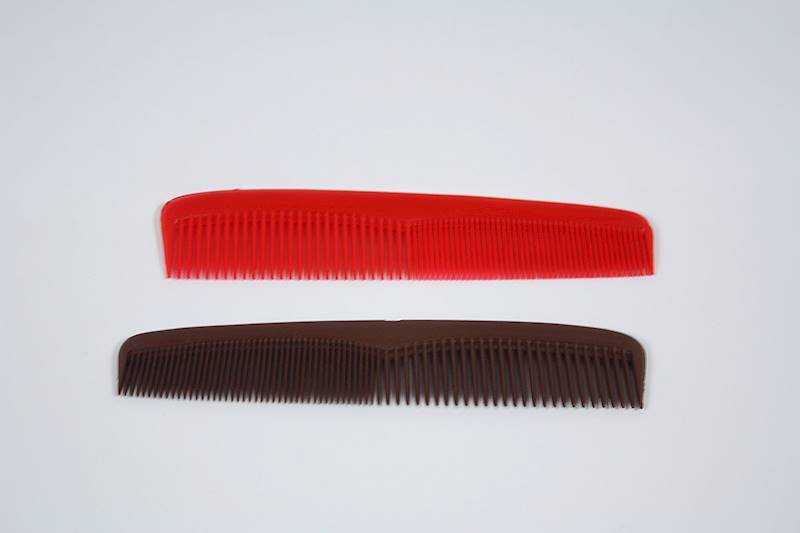 GRZEBIEŃ PROSTY 18.5CM /20/