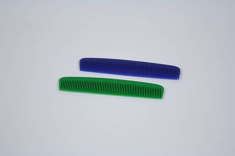 GRZEBIEŃ WĄSKI MĘSKI  /20/ MAŁY 12cm