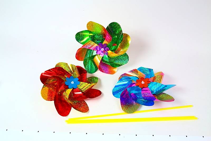 WIATRAK 23cm  HOLOGRAFICZNY 