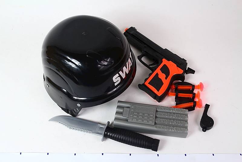 ZESTAW POLICYJNY PISTOLET+KASK 84477