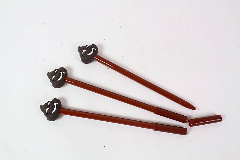 DŁUGOPIS EMOTKI KUPA 18,5CM  9031