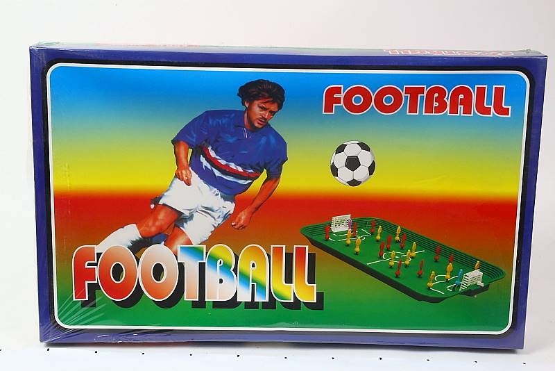 GRA FOOTBALL /PIŁKARZE/ 