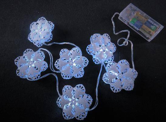 Sznur płatki śniegu led/100