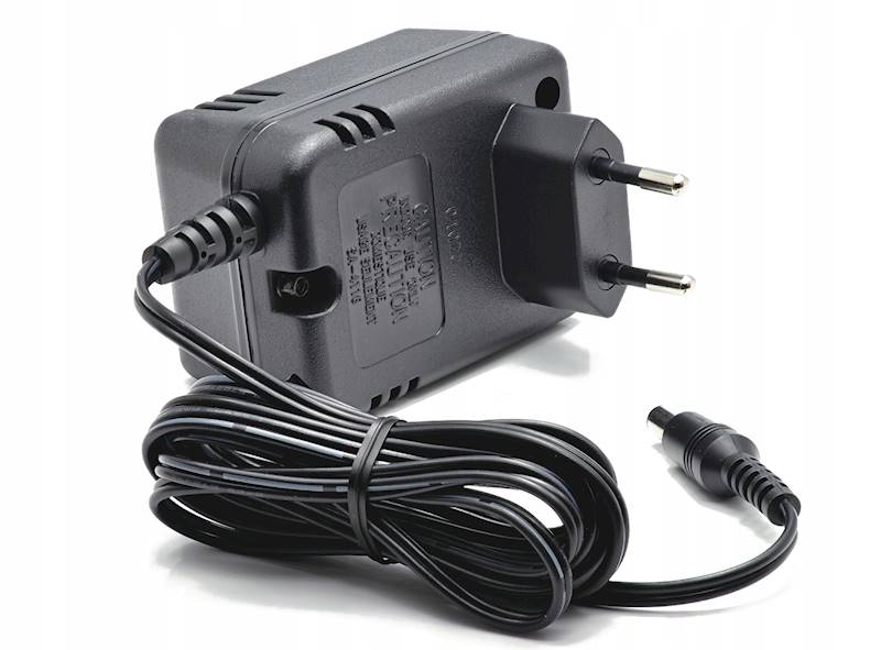 Zasilacz 230V~ / 15V- 400mA Roco 10723