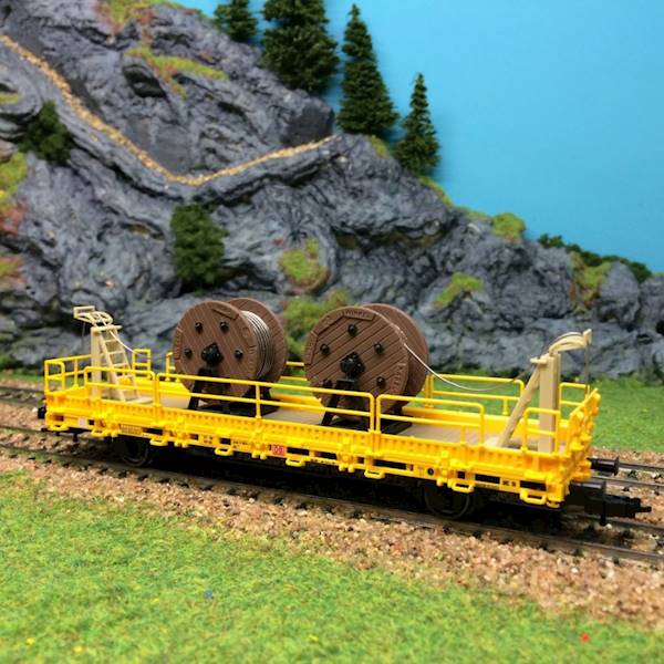 Wagon towarowy platforma z ładunkie H0 Kibri 26266