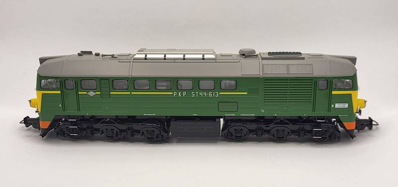 Lokomotywa spal. ST44-613 PKP H0 PIKO 52805 SOUND