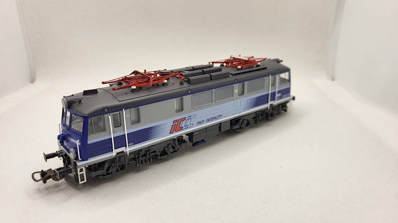 Lokomotywa Eu07-343 PKP Intercity H0 Piko 96378-2